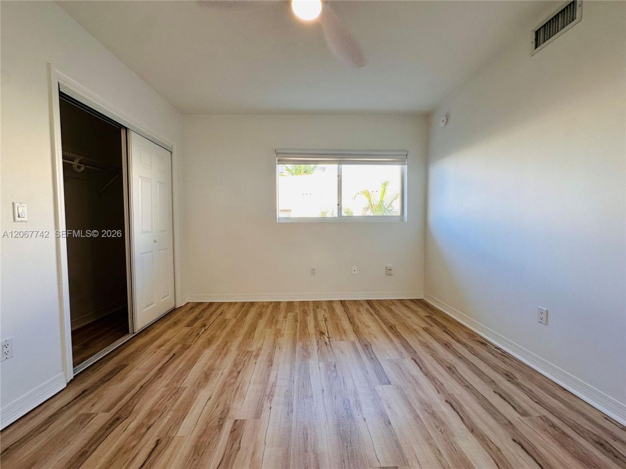 946 Bay Dr , Unit 12, Miami Beach, FL 33141 Photo