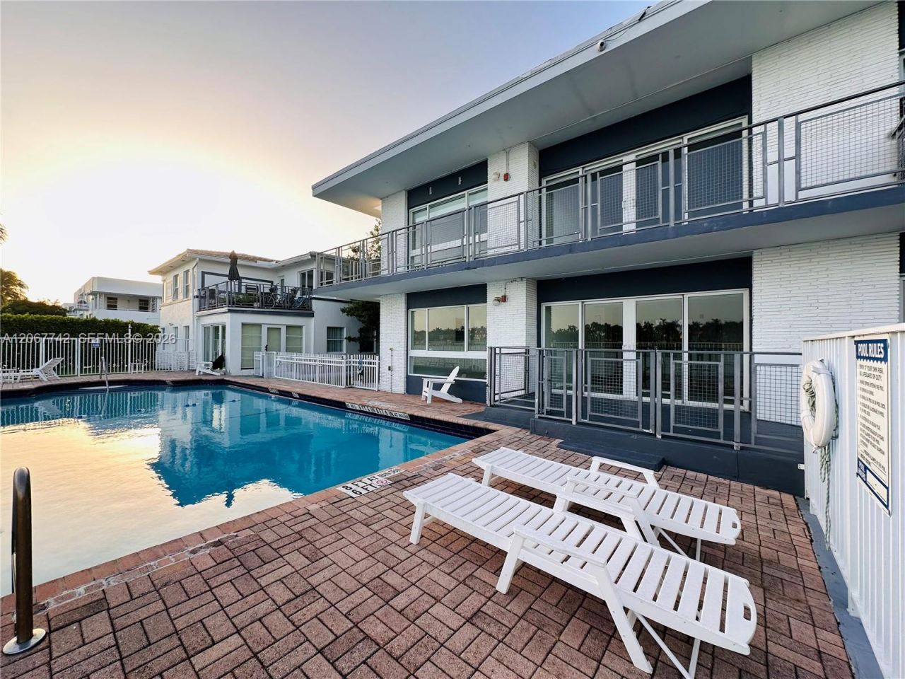946 Bay Dr , Unit 12, Miami Beach, FL 33141 Photo