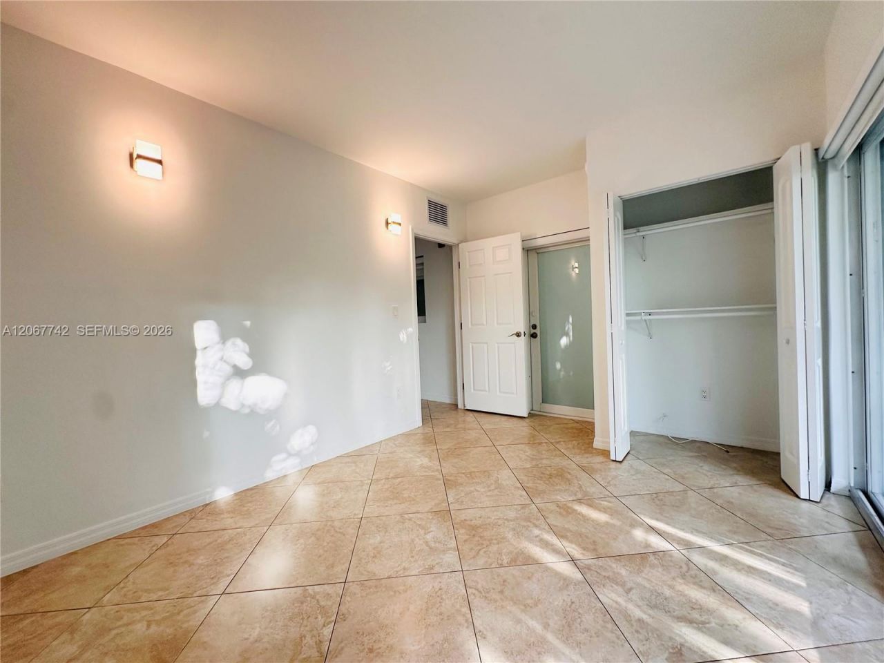 946 Bay Dr , Unit 12, Miami Beach, FL 33141 Photo