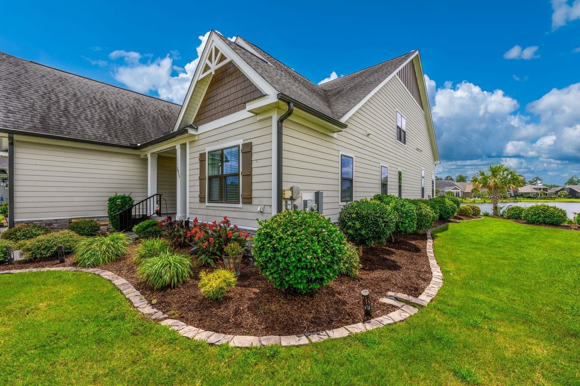 1017 Planters Pl. Photo 7