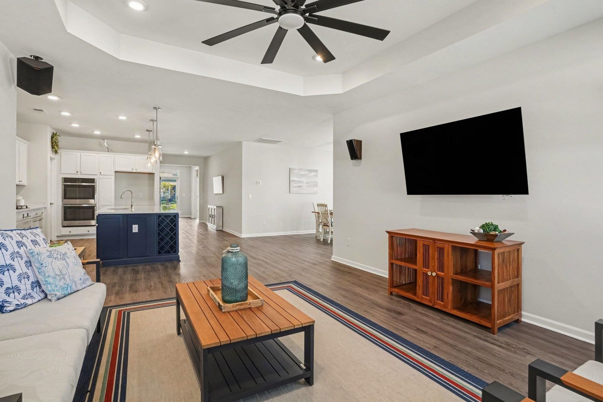 1201 Witch Hazel Way Photo 9