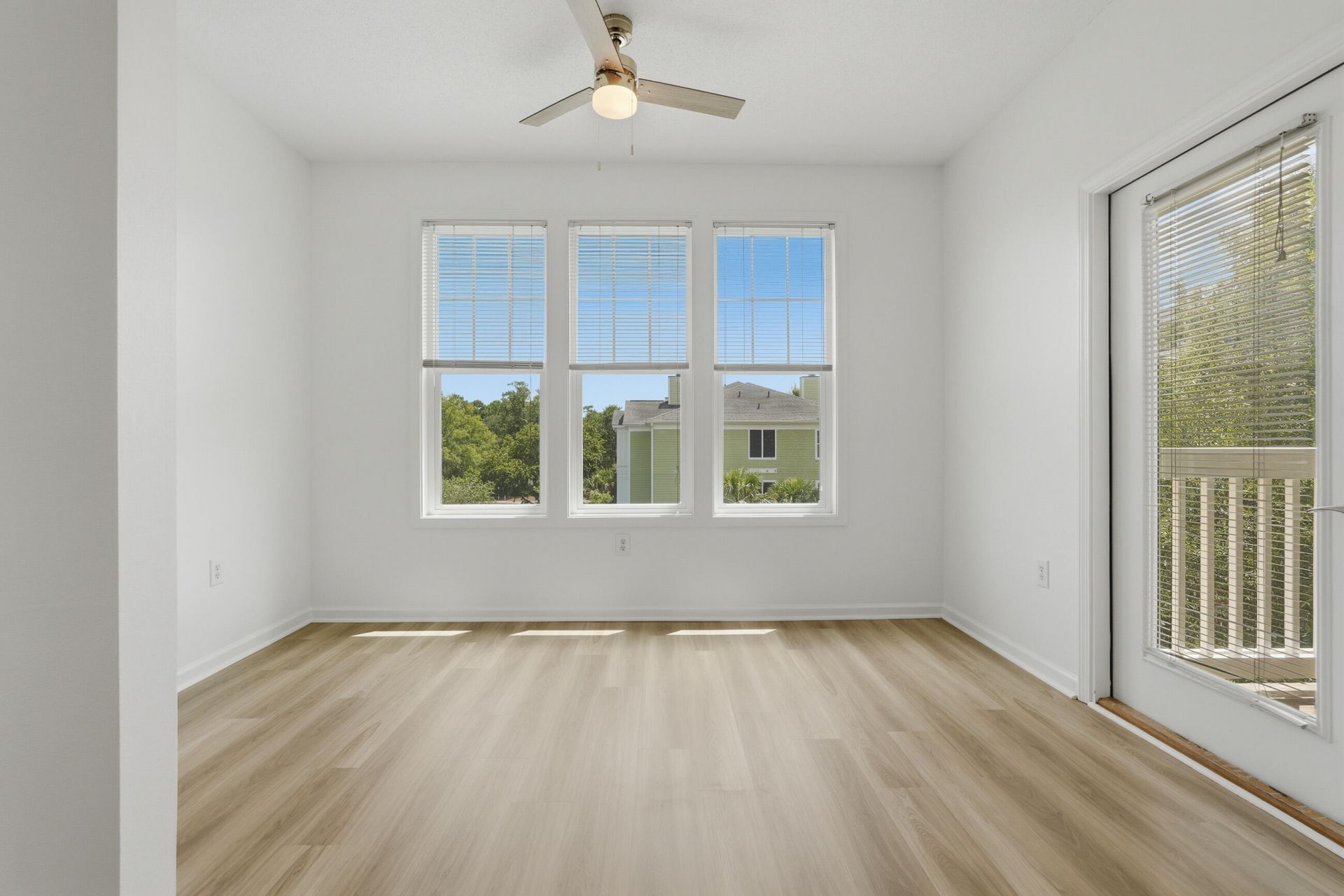 2133 Chatelain Way Photo 14