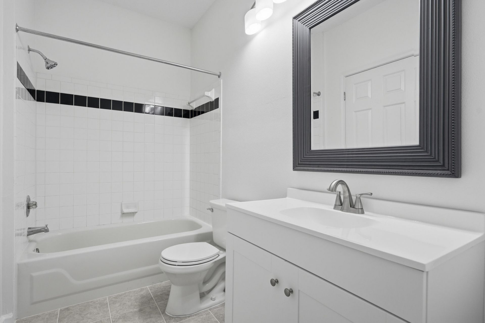 2133 Chatelain Way Photo 21