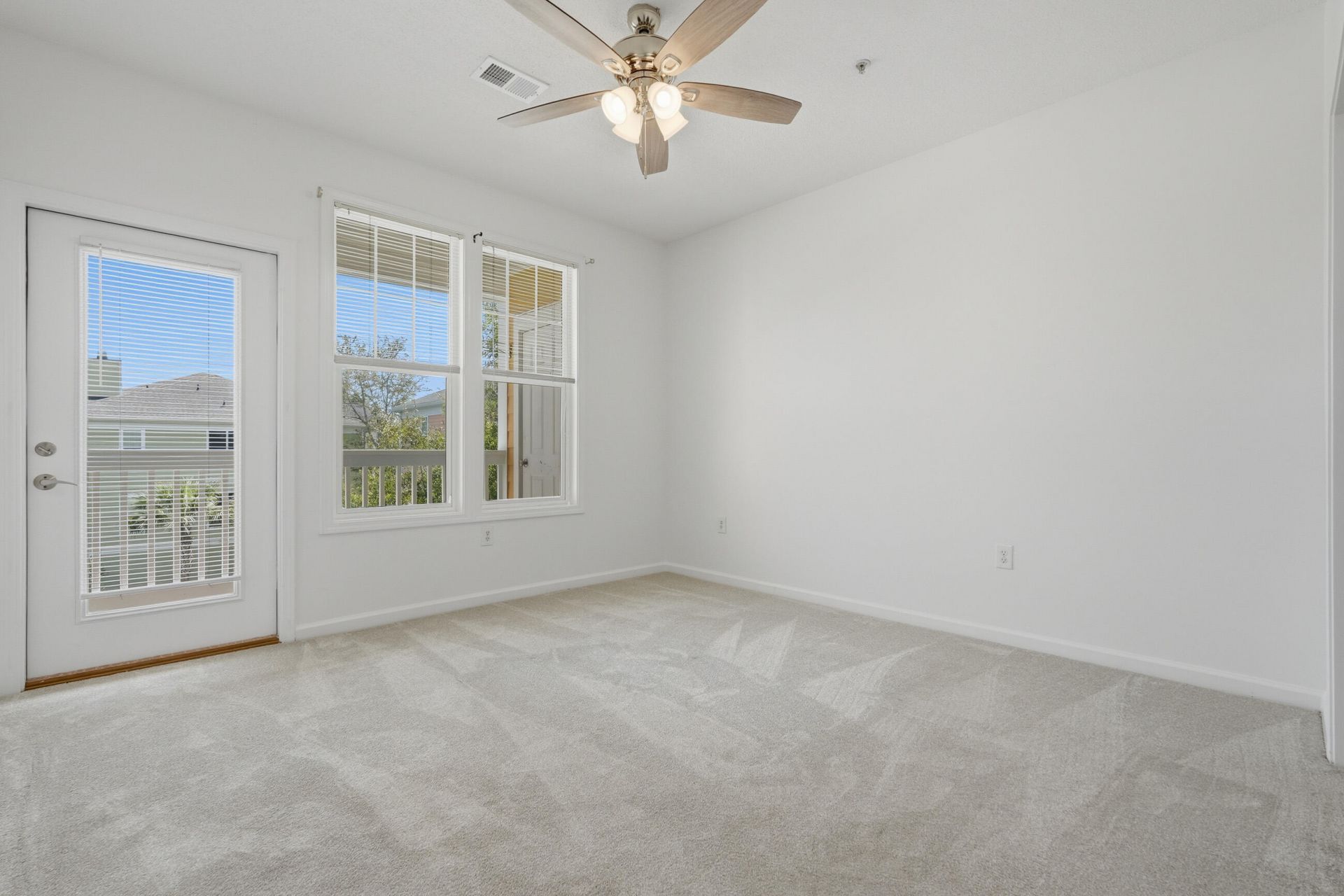 2133 Chatelain Way Photo 21