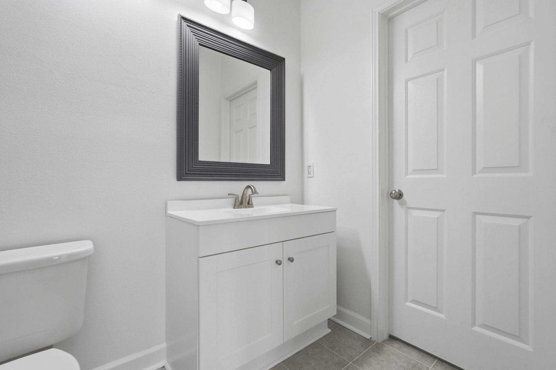 2133 Chatelain Way Photo 22