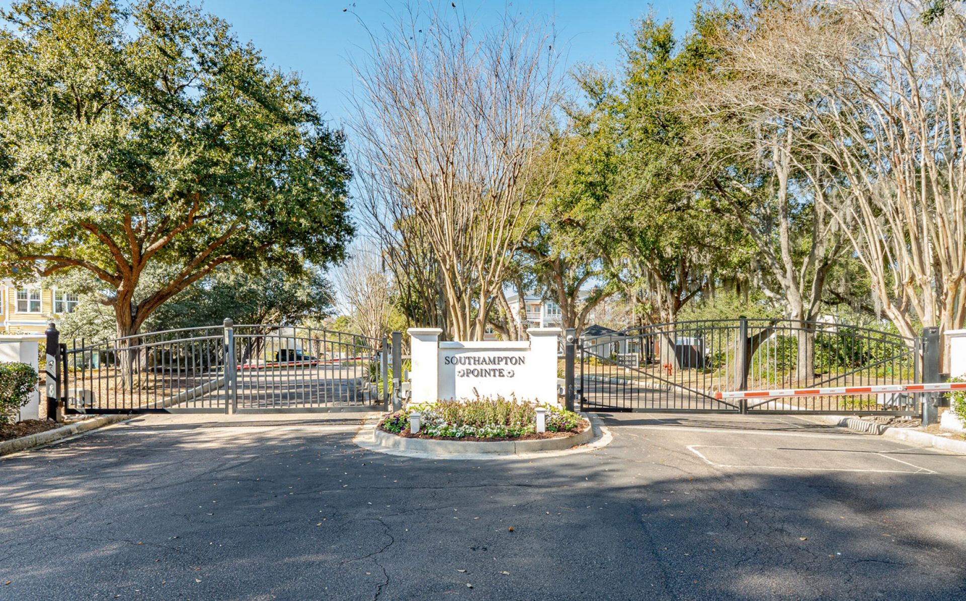 2133 Chatelain Way Photo 28