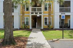 2133 Chatelain Way photo 4