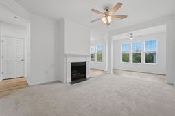 2133 Chatelain Way photo 4