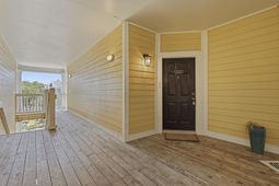 2133 Chatelain Way photo 4