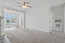 2133 Chatelain Way photo 4