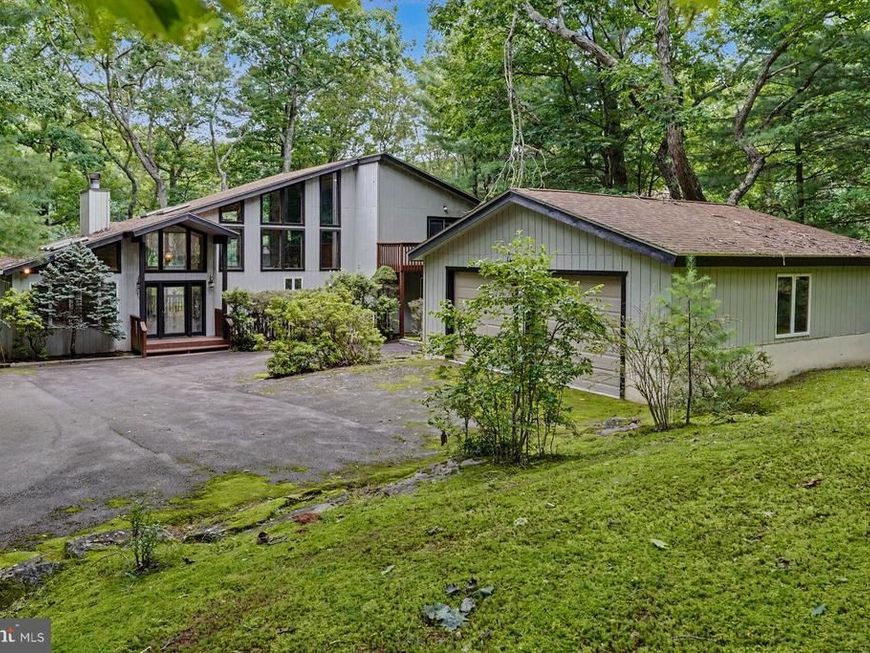 124 Whippletree Lane , Lords Valley, PA 18428 Main Photo