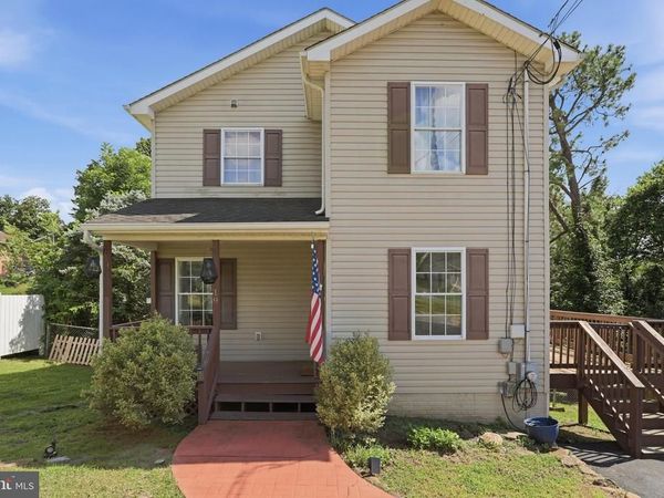 19 FAIRVIEW AVENUE, FRONT ROYAL, VA 22630