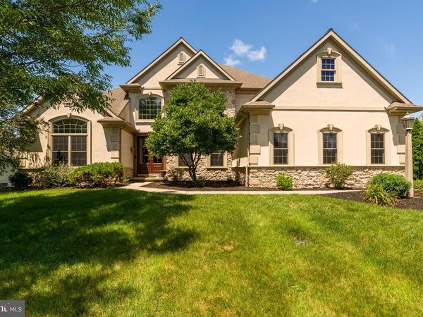 5 STONERIDGE LANE, LITITZ, PA 17543