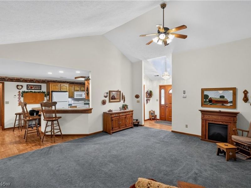 341 W Cedar Street, Jefferson, OH 44047 Photo 6