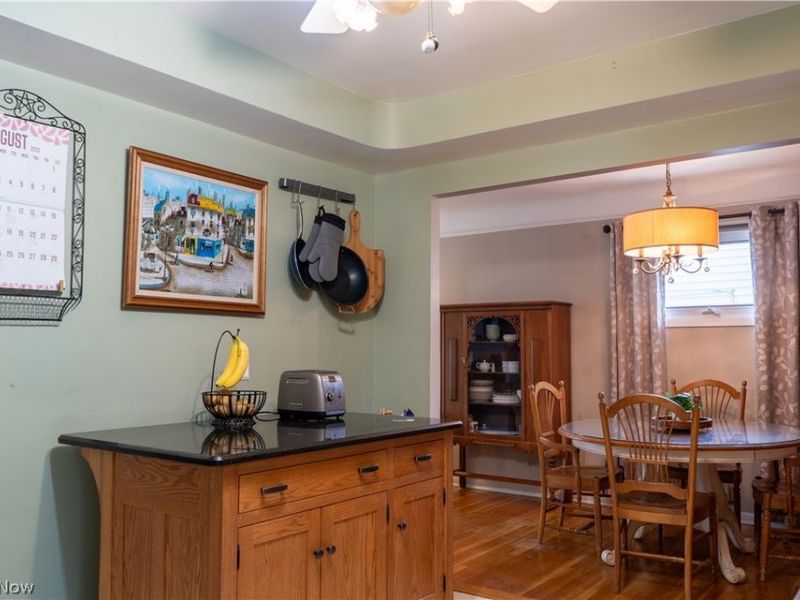 6300 Mandalay Drive, Parma Heights, OH 44130 Photo 13