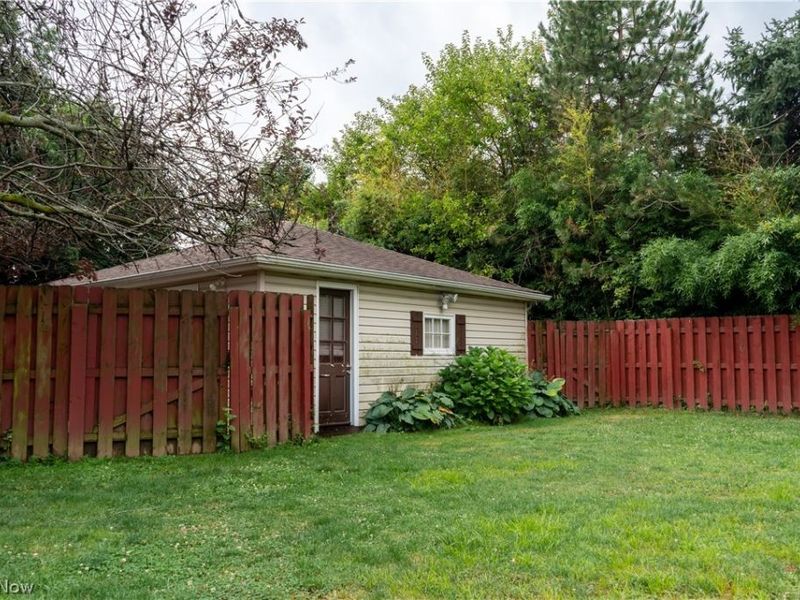 6300 Mandalay Drive, Parma Heights, OH 44130 Photo 35