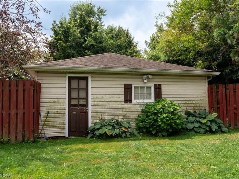 6300 Mandalay Drive, Parma Heights, OH 44130 Photo 36