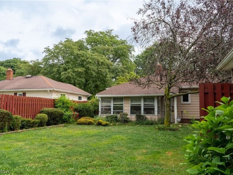 6300 Mandalay Drive, Parma Heights, OH 44130 Photo 38