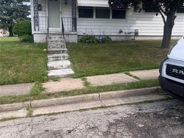 1000 Beacon Street , Springfield, OH 45505
