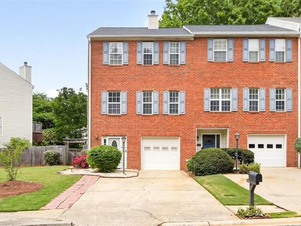 2484 Stonegate Drive NW, Acworth, GA 30101