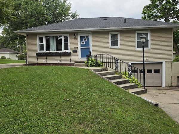 232 Zelmar Street, Waterloo, IA 50701