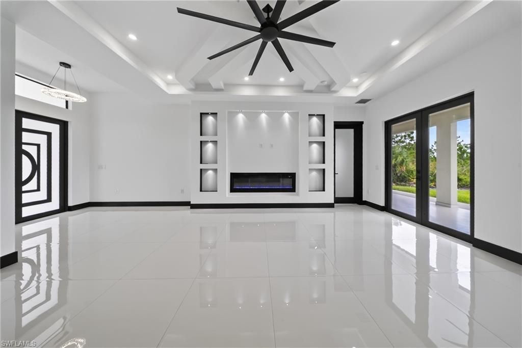 618 Wells Ave, Lehigh Acres, FL 33972 Photo