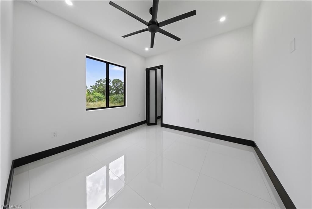 618 Wells Ave, Lehigh Acres, FL 33972 Photo