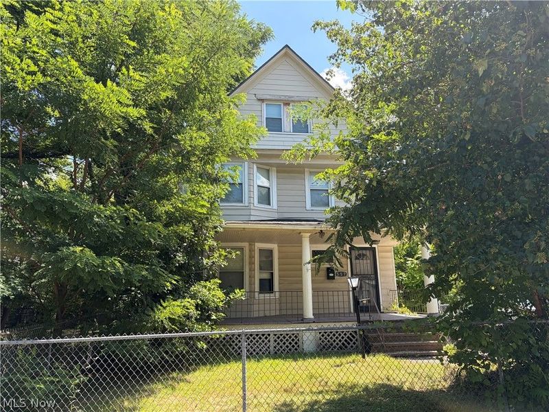 557 E 117th Street, Cleveland, OH 44108 Photo 2