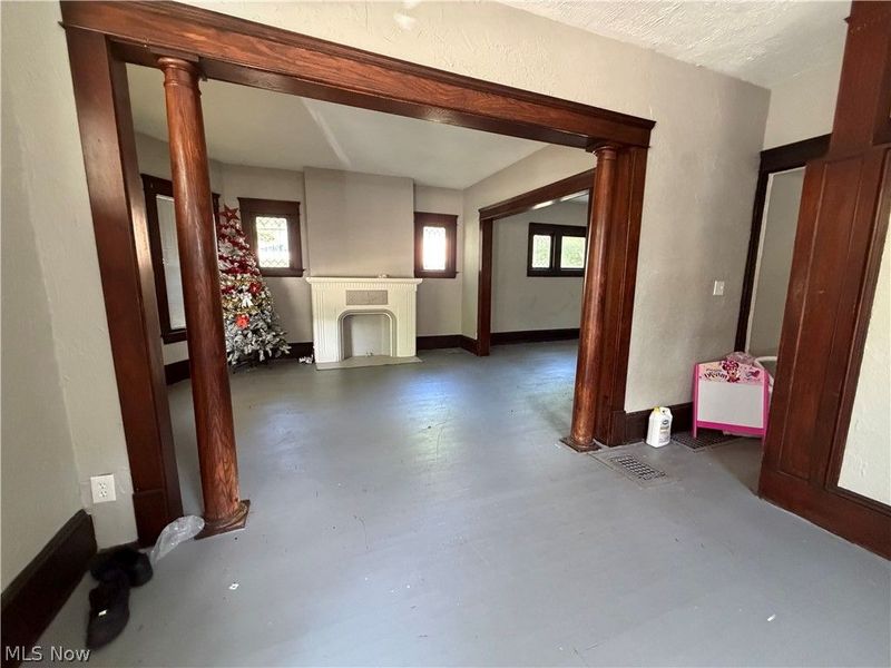 557 E 117th Street, Cleveland, OH 44108 Photo 5