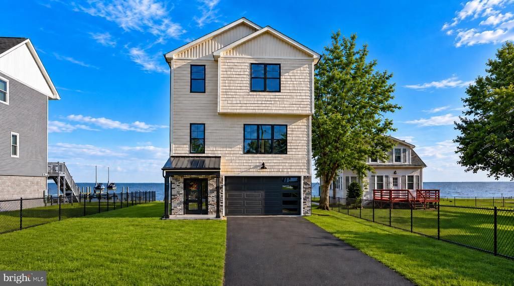 8823 CHESAPEAKE AVENUE, SPARROWS POINT, MD 21219