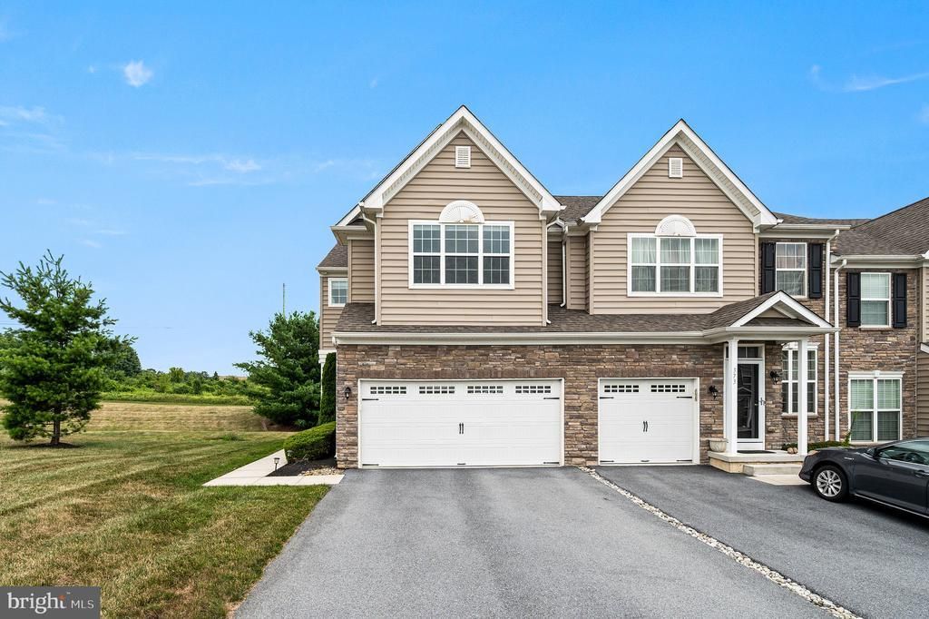 375 PENNYCRESS ROAD , ALLENTOWN, PA 18104