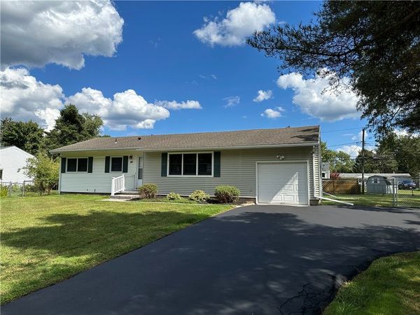 40 Guildhall Road , Rochester, NY 14623