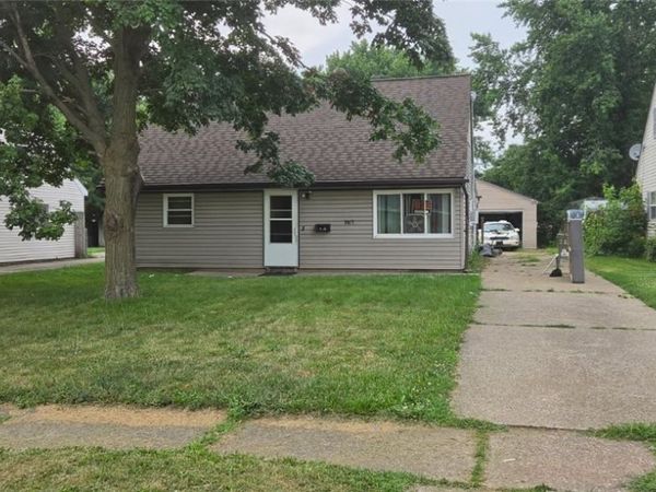3417 G Street , Lorain, OH 44052