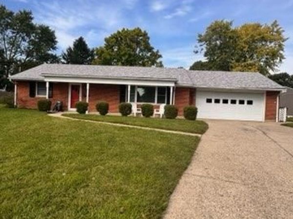 3040 Viewcrest Place, Kettering, OH 45420