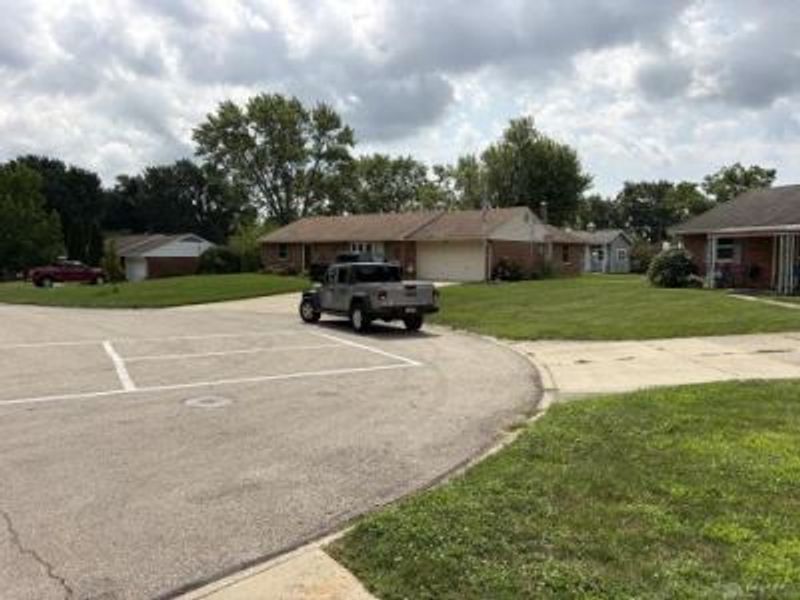 3040 Viewcrest Place, Kettering, OH 45420 Photo 2