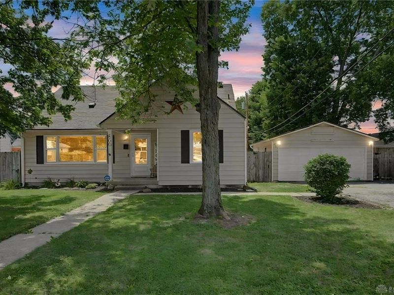 500 Savoy Avenue, West Carrollton, OH 45449 Photo 1