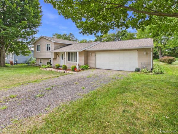 4411 Huckleberry Circle , Deerfield Township, Mi 48421