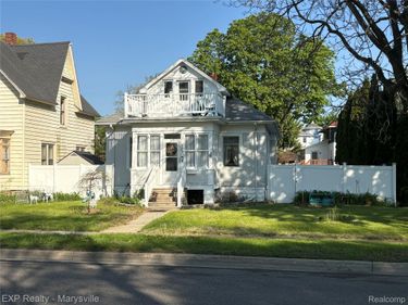 3809 Electric Avenue, Port Huron, Mi 48060
