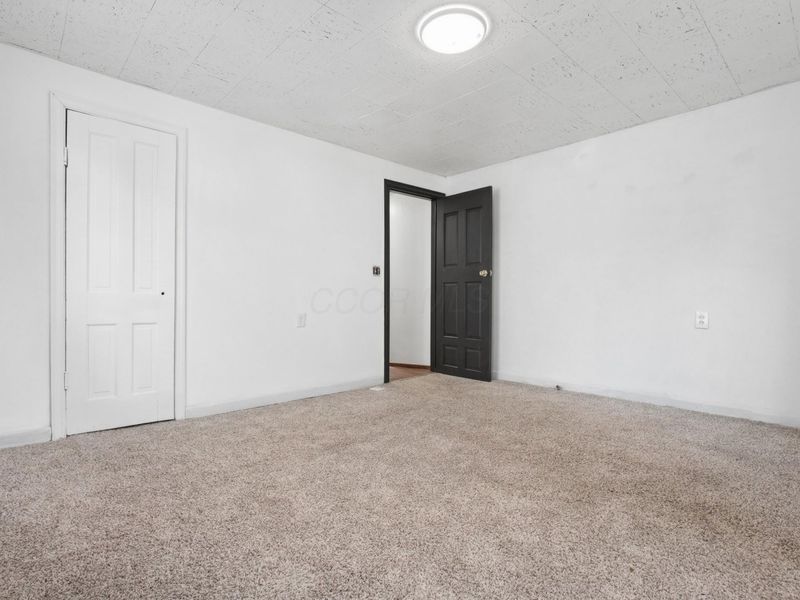 626 Pierce Avenue , Columbus, OH 43213 Photo 14