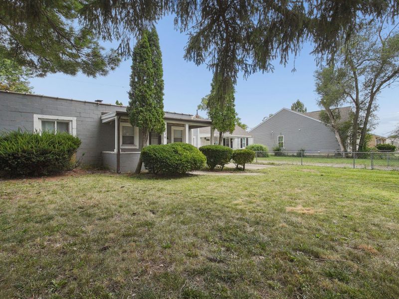 626 Pierce Avenue , Columbus, OH 43213 Photo 3