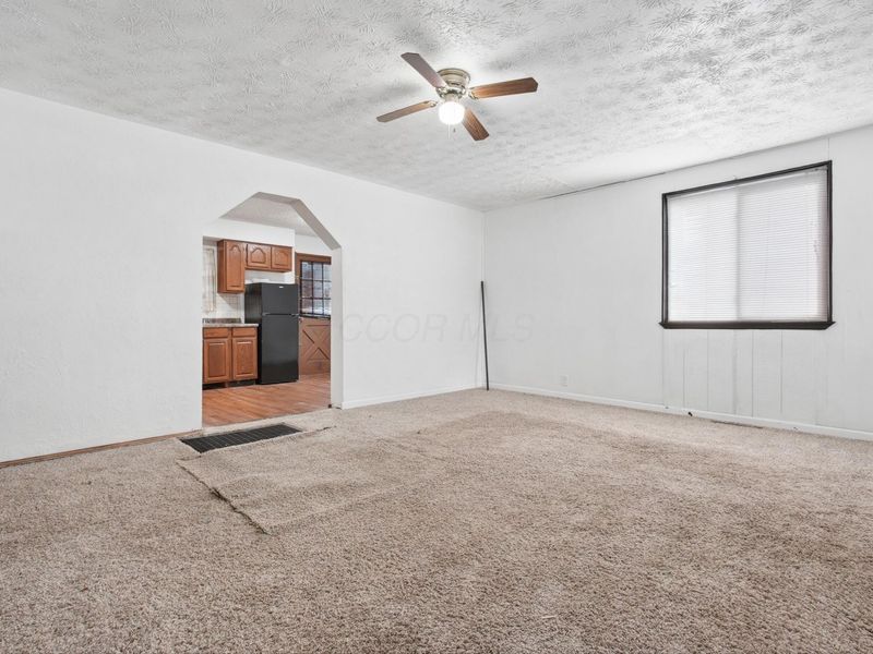 626 Pierce Avenue , Columbus, OH 43213 Photo 6