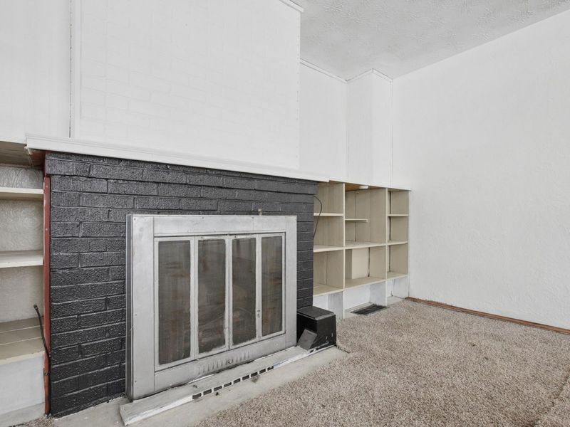 626 Pierce Avenue , Columbus, OH 43213 Photo 8
