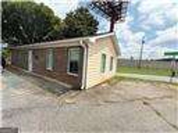 23 Freys Gin Road SE, Marietta, GA 30067