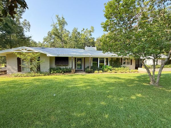 1022 County Road 137, New Albany, MS 38652
