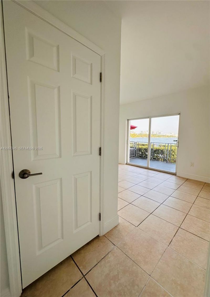 946 Bay Dr , Unit 7, Miami Beach, FL 33141 Photo