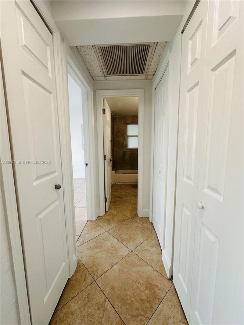 946 Bay Dr , Unit 7, Miami Beach, FL 33141 Photo