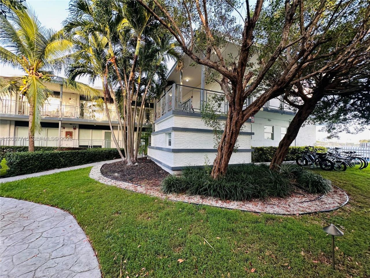 946 Bay Dr , Unit 7, Miami Beach, FL 33141 Photo