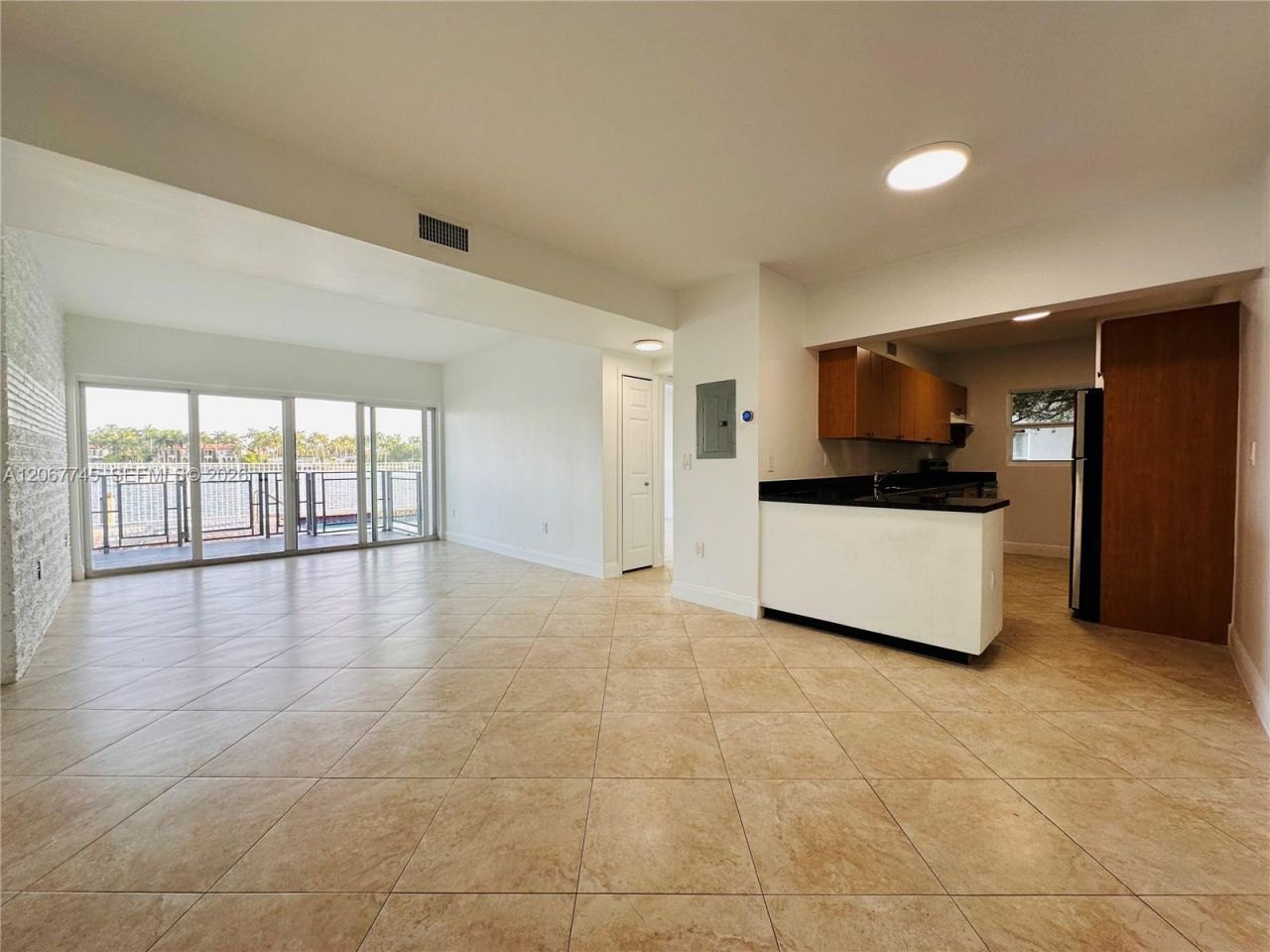 946 Bay Dr , Unit 7, Miami Beach, FL 33141 Photo