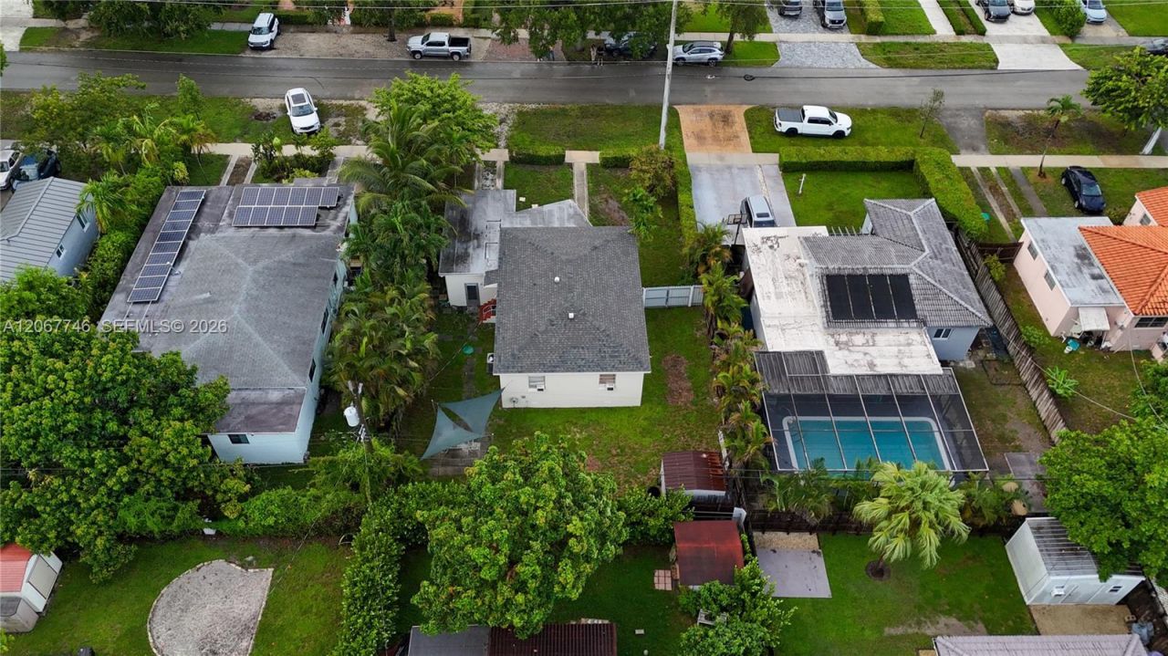 6250 NW 41st St , Virginia Gardens, FL 33166 Photo