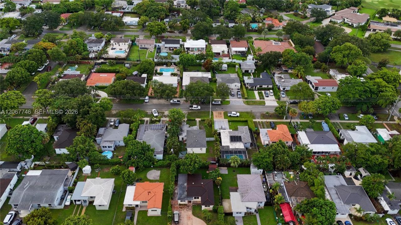 6250 NW 41st St , Virginia Gardens, FL 33166 Photo